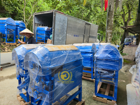 ƯU ĐIỂM CỦA MÁY TUỐT LÚA MINI CL68