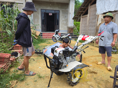 SO SÁNH MÁY XỚI ĐẤT CHẠY XĂNG VÀ MÁY XỚI CHẠY DẦU