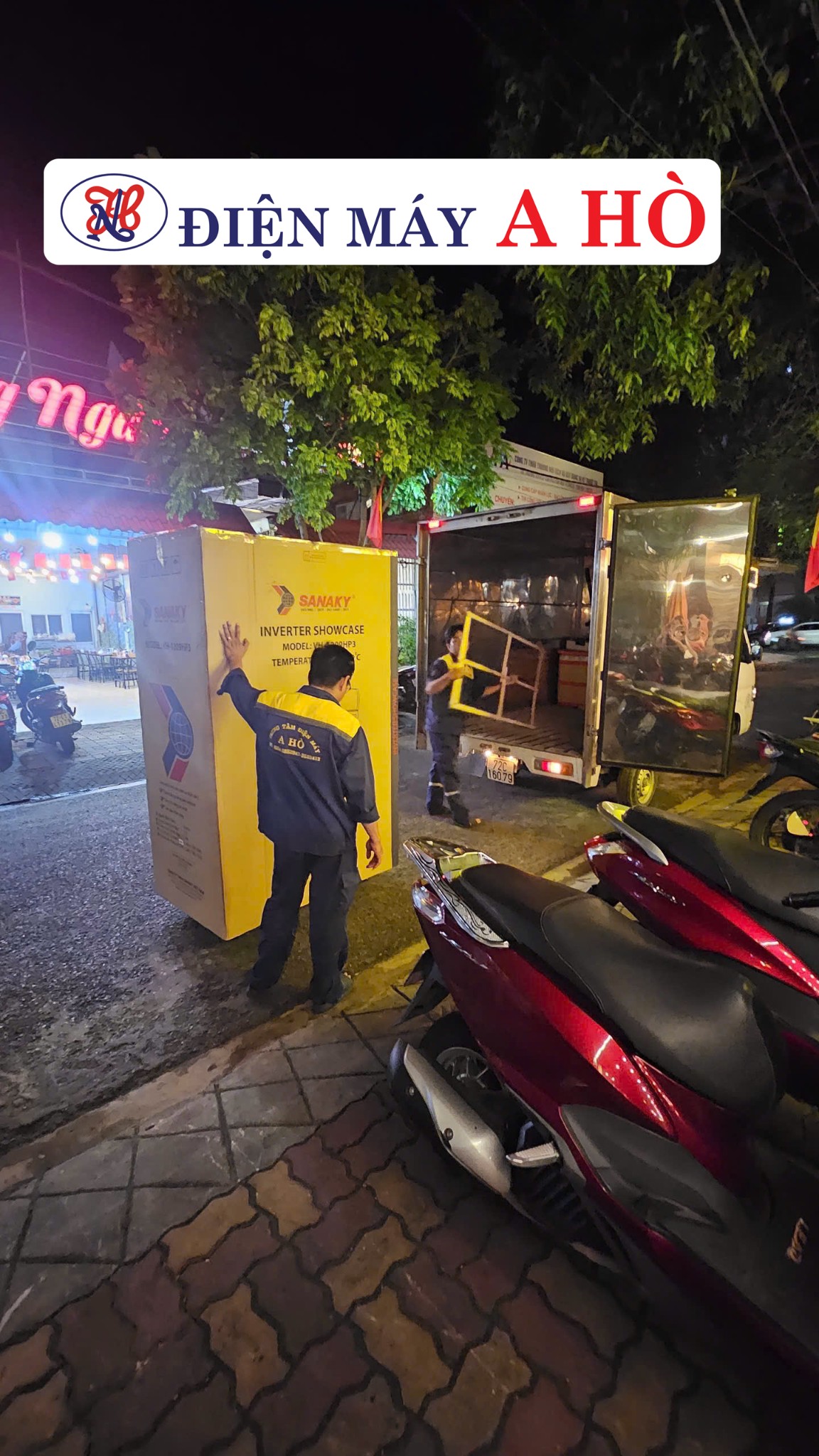 Giao hàng tủ mát Sanaky tận nơi – Hoàn thiện không gian bếp xanh tại nhà hàng chay