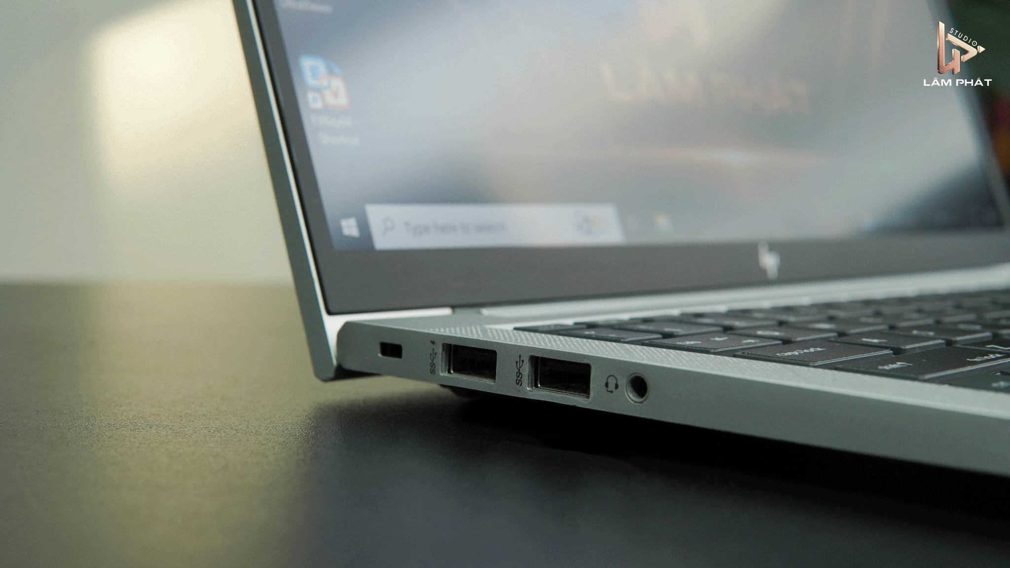 Laptop HP Elitebook 830 G8
