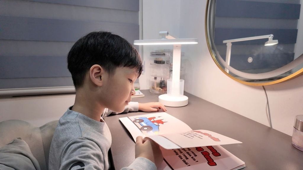 Công Nghệ Đèn LED Chống Nhấp Nháy Flicker Free Bảo Vệ Mắt Cho Trẻ