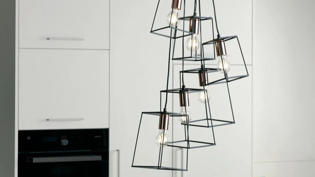 Tiêu Chuẩn LED Nhật Bản: Độ Bền Khắt Khe & Lịch Sử 60 Năm Olympia Lighting