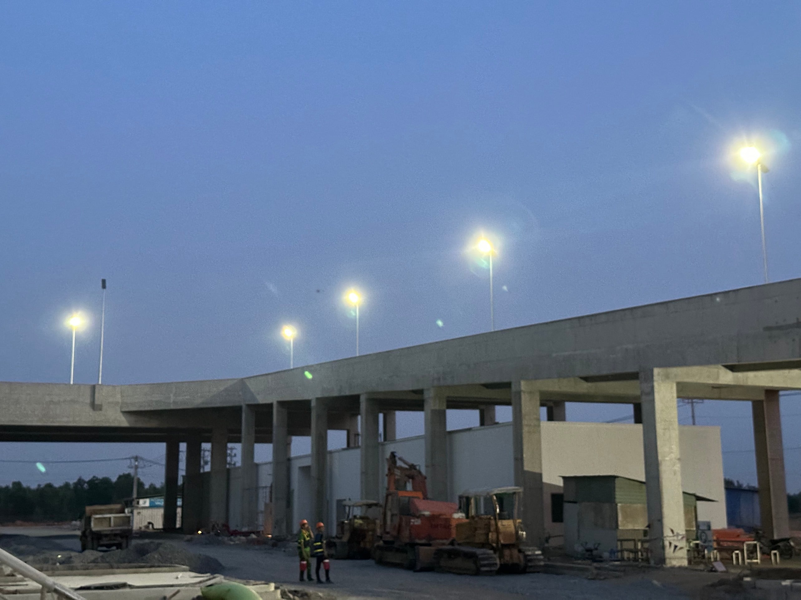 Dự án chiếu sáng Phát triển Công nghiệp Xenia 1 - Hình 1