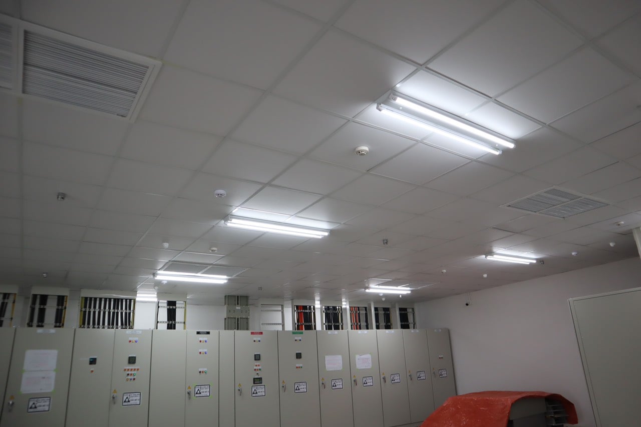 Chi tiết thiết kế ánh sáng văn phòng Tập đoàn OTSUKA