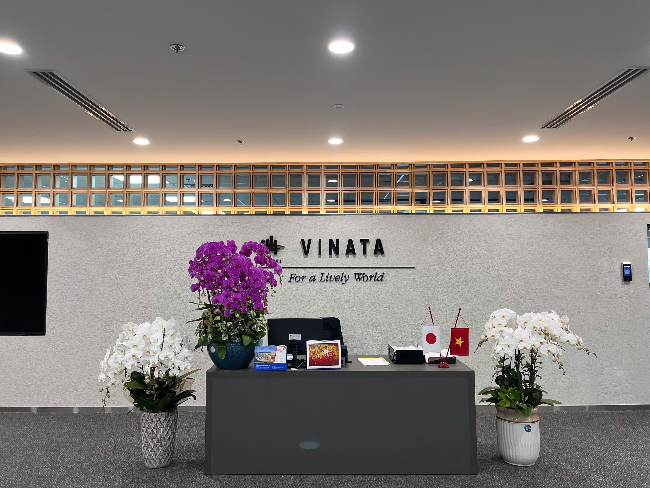 Khu vực chức năng tòa nhà Hanoi Vinata Office lắp đặt đèn MotoM - Ảnh 4