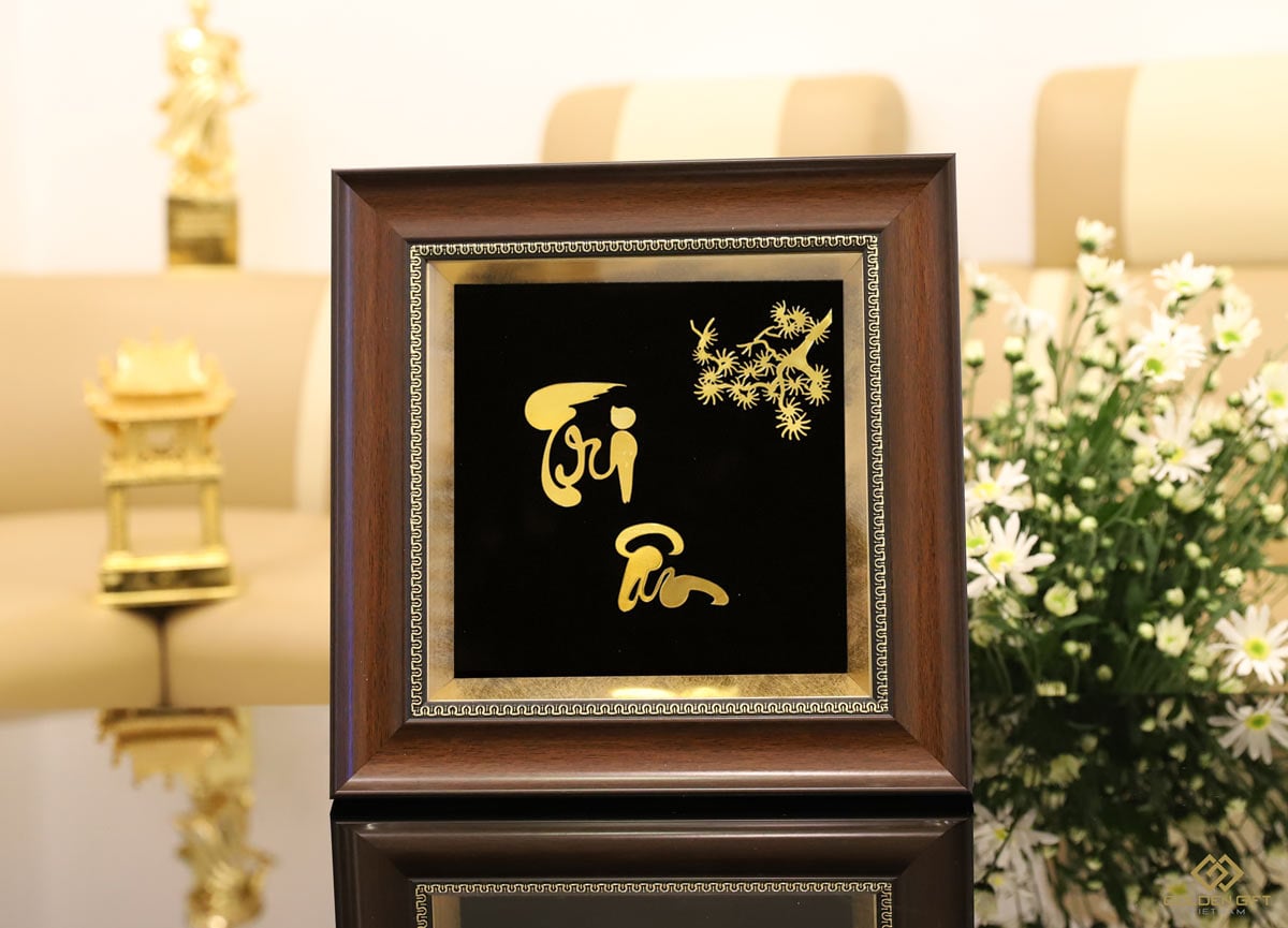 tranh chữ Tri ân mạ vàng, chữ Tri Ân thư pháp mạ vàng 24K