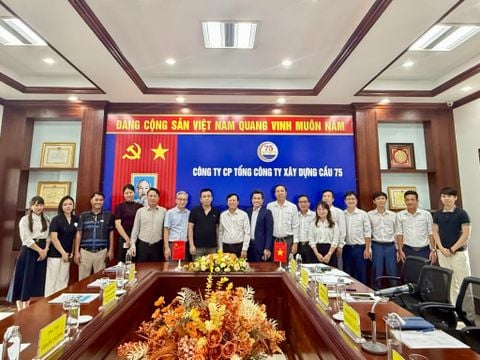 KÝ KẾT BIÊN BẢN GHI NHỚ HỢP TÁC  GIỮA CÔNG TY CP TỔNG CÔNG TY XÂY DỰNG CẦU 75  VÀ TẬP ĐOÀN GIAO THÔNG QUỐC TẾ TRUNG QUỐC