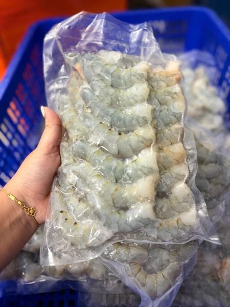 Tôm thẻ lột sẵn - kho sỉ hải sản kỳ hà