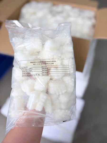 Mực cắt hoa túi 1kg Hải Sản Kỳ Hà