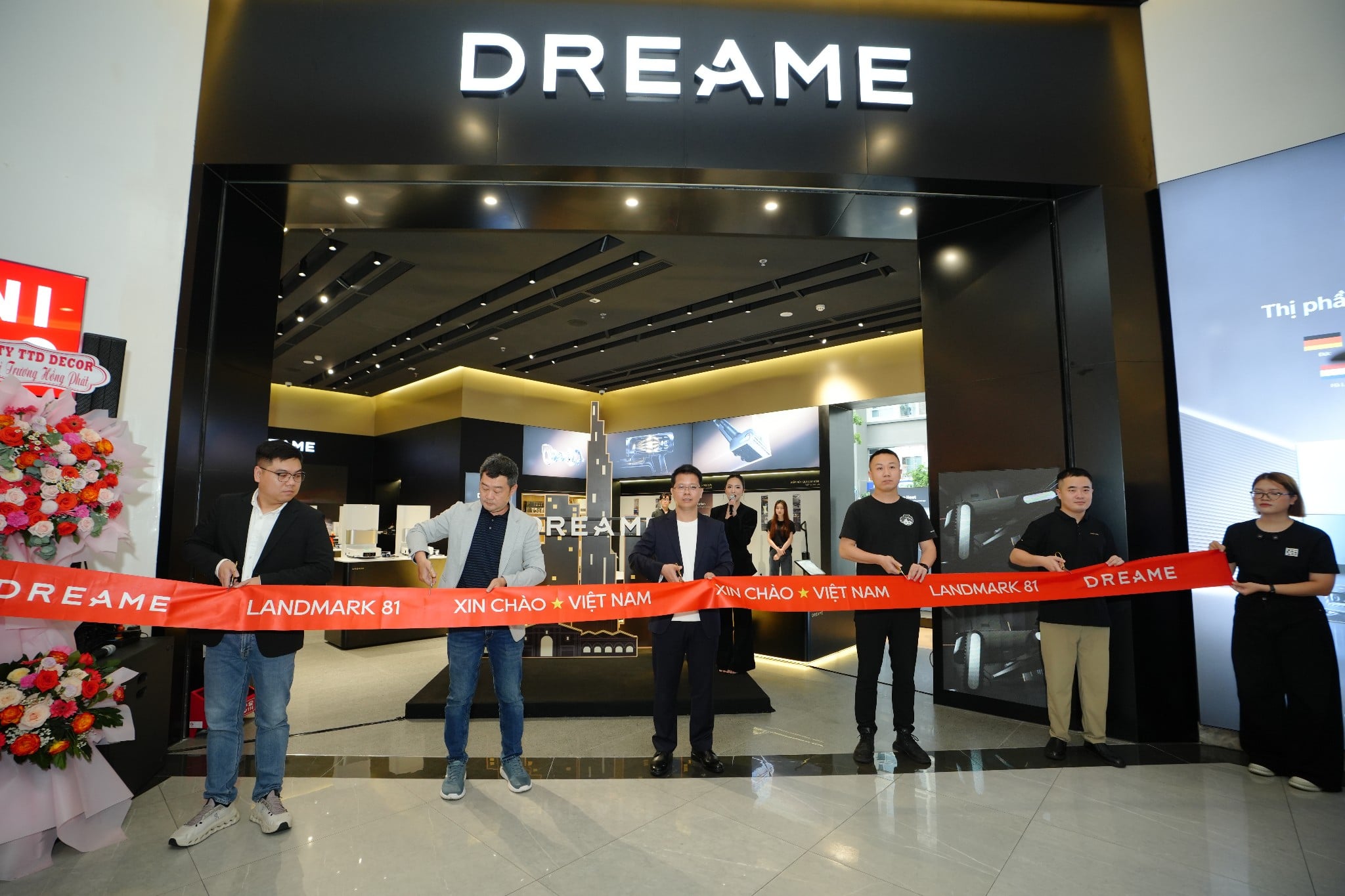 Dreame khai trương cửa hàng flagship đầu tiên tại Landmark 81, giới thiệu bộ ba sản phẩm cao cấp