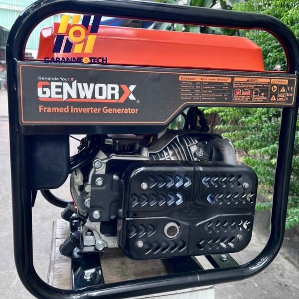 Máy phát điện chạy xăng