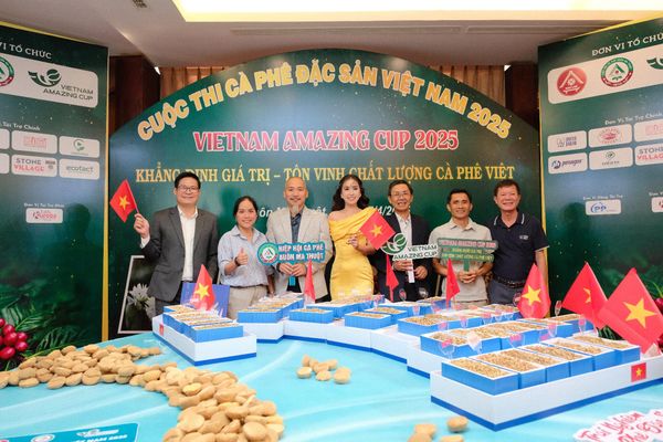 HÀNH TRÌNH 7 NĂM NÂNG TẦM CÀ PHÊ ĐẶC SẢN VIỆT NAM