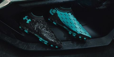 Under Armour x Mansory “Tropical Tide” – Điểm nhấn siêu xe trên sân cỏ