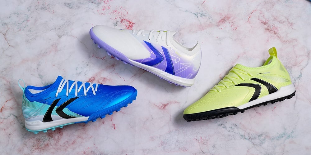 GIÀY ĐÁ BÓNG KELME SÂN CỎ NHÂN TẠO: TOP 3 DÒNG GIÀY ĐÁNG MUA CỦA HÃNG