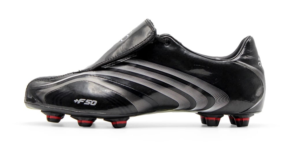 SỰ THẬT CHƯA KỂ VỀ THẾ HỆ GIÀY ĐÁ BÓNG WORLD CUP 2006: TƯỢNG ĐÀI BẤT TỬ CỦA ADIDAS