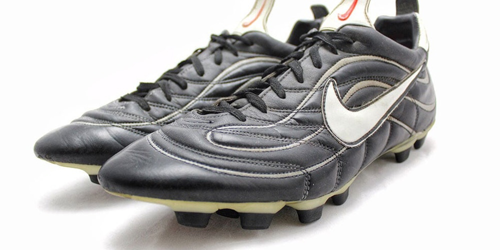 CÁCH RONALDO DE LIMA VÀ NIKE MERCURIAL THAY ĐỔI LỊCH SỬ GIÀY ĐÁ BÓNG MÃI MÃI