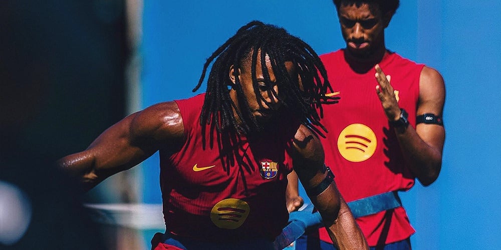 ANTHONY GORDON VÀ JULES KOUNDÉ HÉ LỘ THẾ HỆ ADIDAS PREDATOR 27 MỚI TRÊN SÂN TẬP