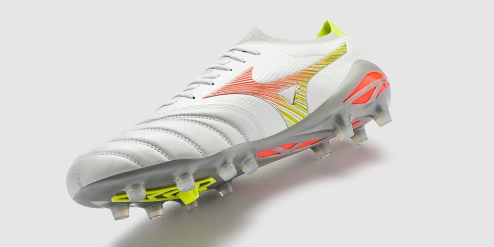 MIZUNO PRISM WHITE PACK 2026: SẮC TRẮNG TINH TẾ CHINH PHỤC WORLD CUP