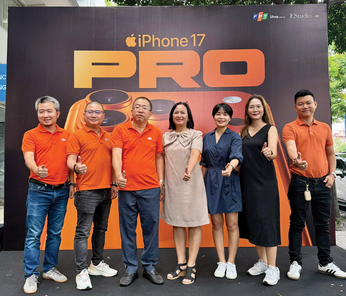 Belkin & ESR Partner with FPT Shop to Welcome iPhone 17 in Vietnam