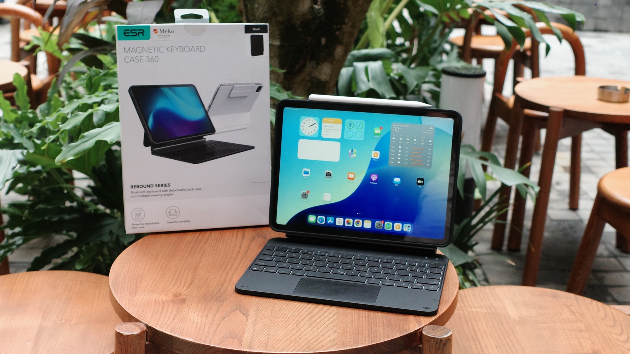 ESR mang hệ sinh thái phụ kiện Apple toàn cầu đến người dùng Việt