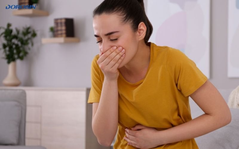 Dấu hiệu cần theo dõi sau khi ăn đồ bị mốc