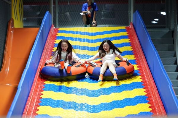 hộ chiếu mùa hè jump arena
