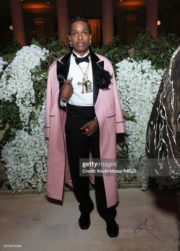 Cận cảnh bộ trang sức Met Gala của A$AP Rocky do chính brand PAVĒ NITEŌ thực hiện: Không chỉ lên đồ chất, Rocky còn tự nâng tầm visual với loạt jewelry từ thương hiệu riêng