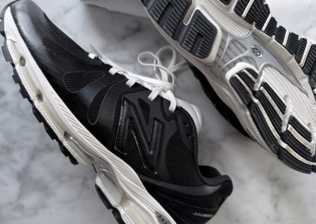 JJJJound x New Balance 1890 — một bộ tuxedo được biến thành sneaker