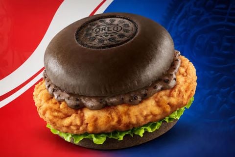 KFC Trung Quốc ra mắt Oreo Original Recipe Chicken Burger