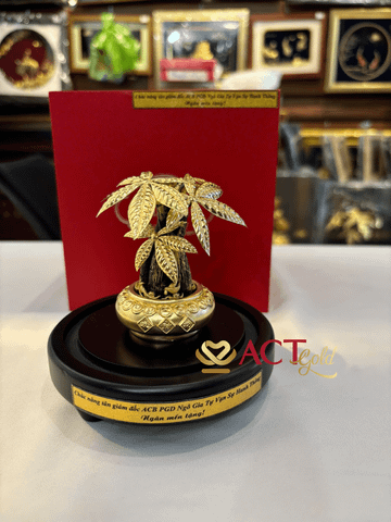 Chậu Cây Kim Ngân Dát Vàng 24K – Biểu Tượng Tài Lộc & May Mắn