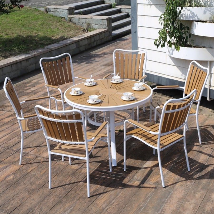 Bàn Ghế Ngoài Trời Nhôm Đúc và Polywood Vì Sao Ngày Càng Được Ưa Chuộng?