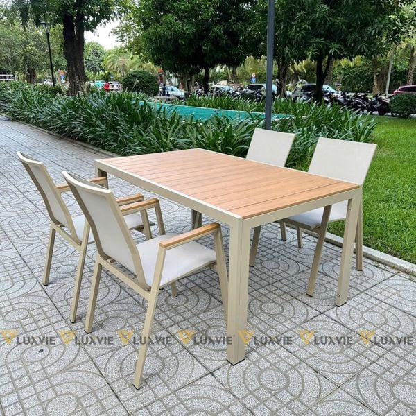 bàn Polywood
