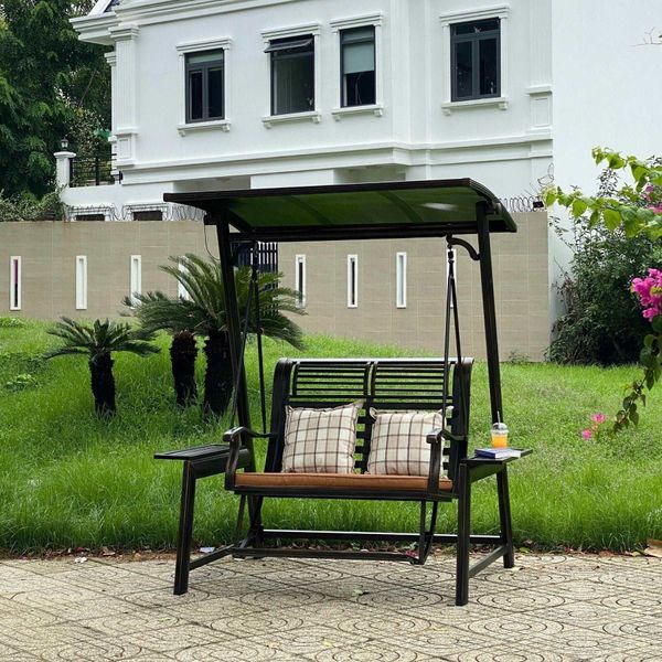 ghế xích đu ngoài trời