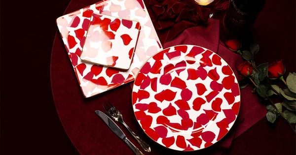 Khám phá những bộ sưu tập Noritake sắc đỏ tạo dấu ấn mùa lễ hội