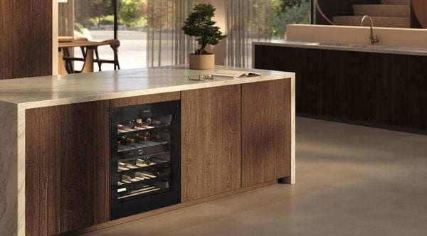 Lắp đặt tủ rượu Miele KWTUS 7096