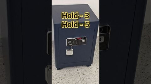 Màn hình két sắt hiện chữ HOLD: Nguyên nhân và cách xử lý