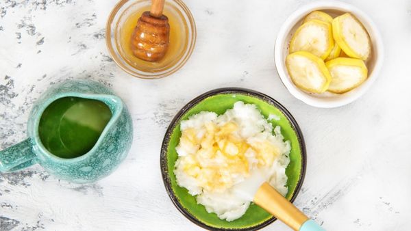 Dưỡng tóc tự nhiên tại nhà: Các cách ủ tóc thiên nhiên hiệu quả