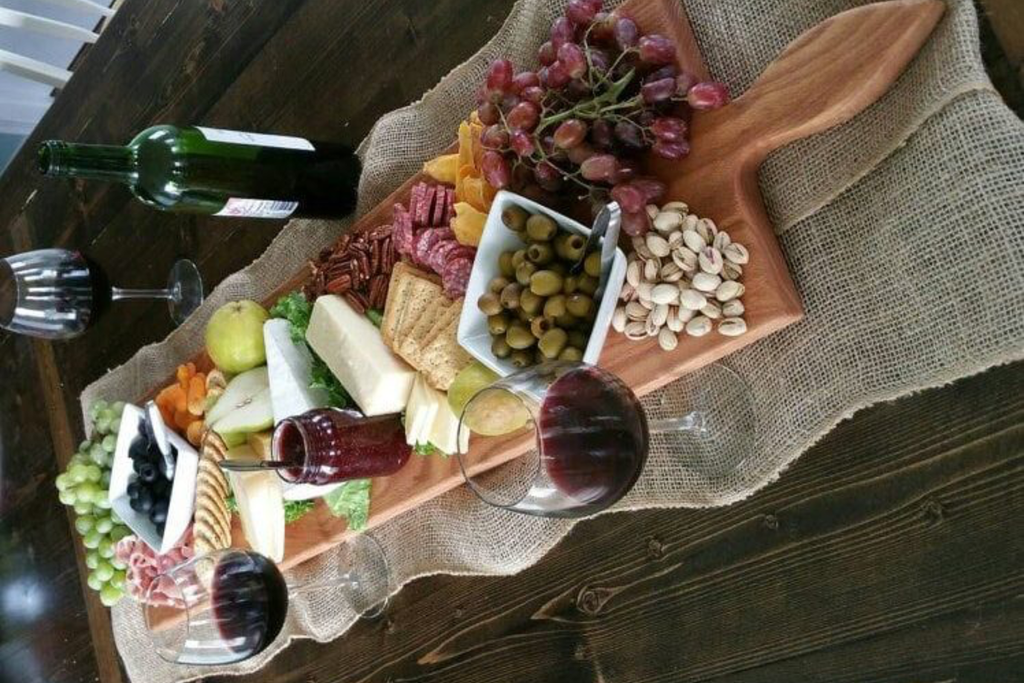 Charcuterie có nguồn gốc từ đâu?