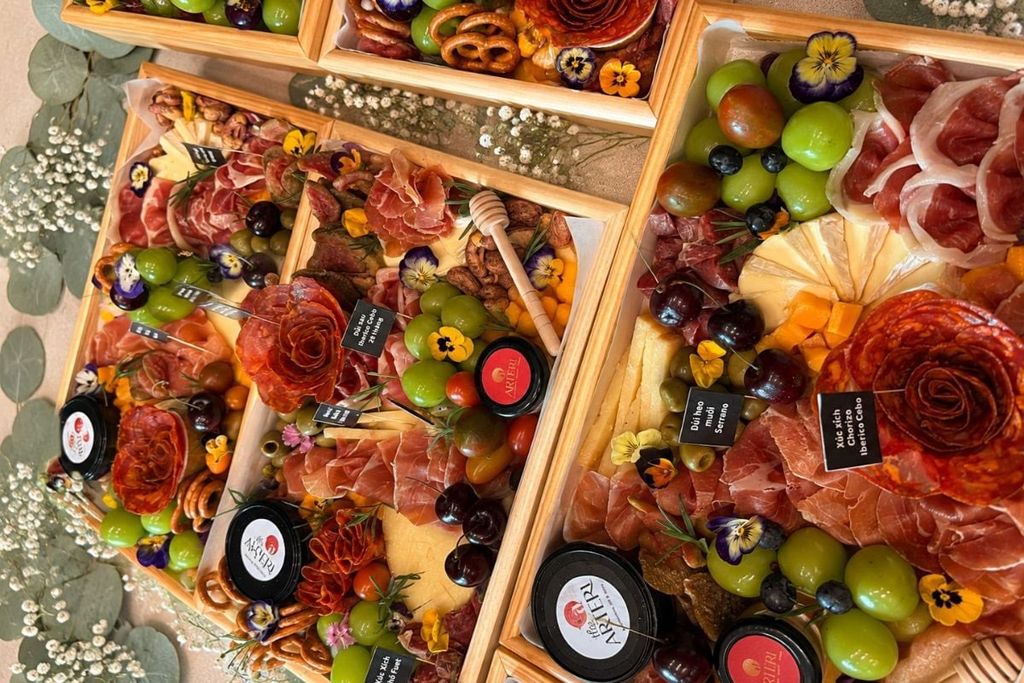 Vì sao charcuterie board luôn nhiều màu sắc?