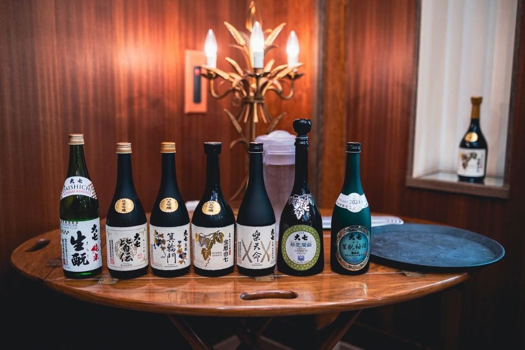 Vì sao rượu sake có mùi trái cây tự nhiên?
