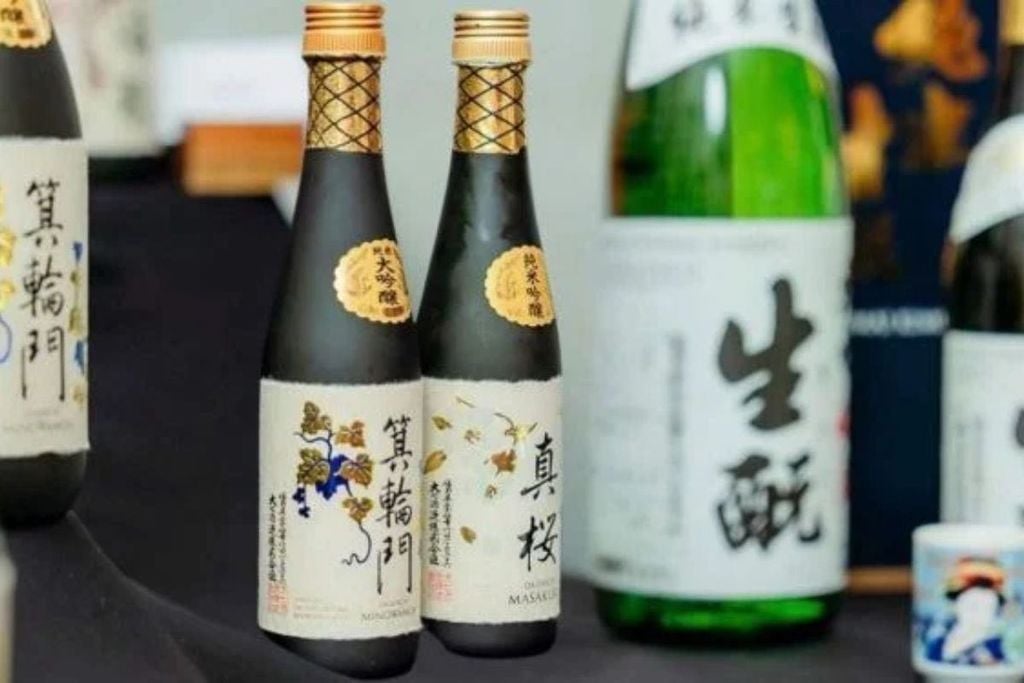Một chai sake có thể kể câu chuyện gì?