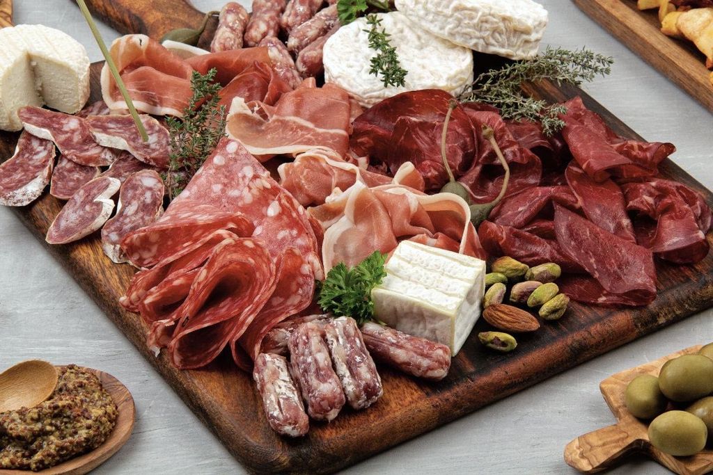 Vì sao charcuterie là món hoàn hảo để chia sẻ?