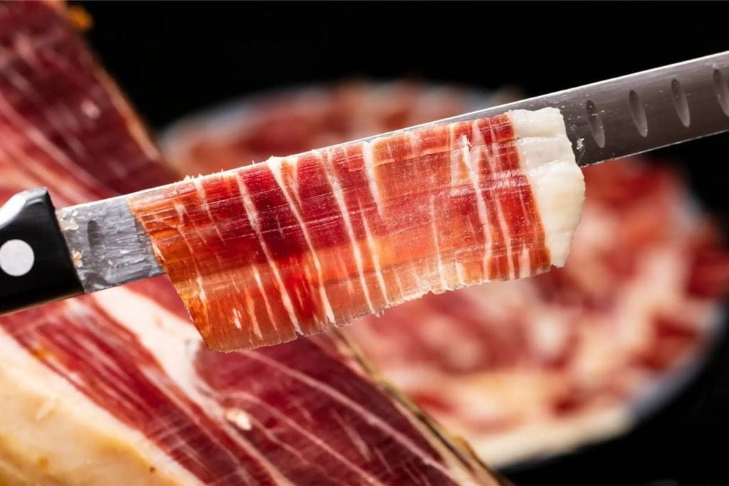 Vì sao Jamón cắt lát mỏng mới ngon nhất?