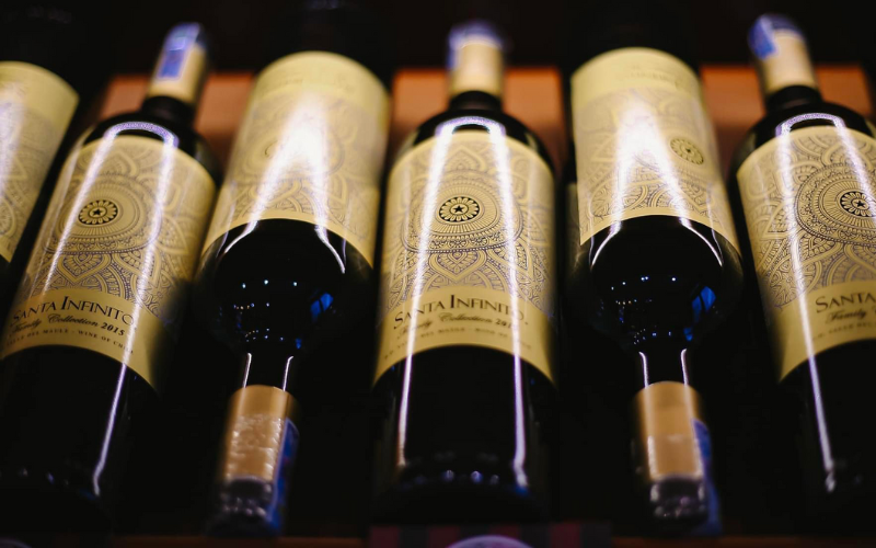 Rượu Vang - Món Quà Tết biểu tượng cho sự thịnh vượng và may mắn