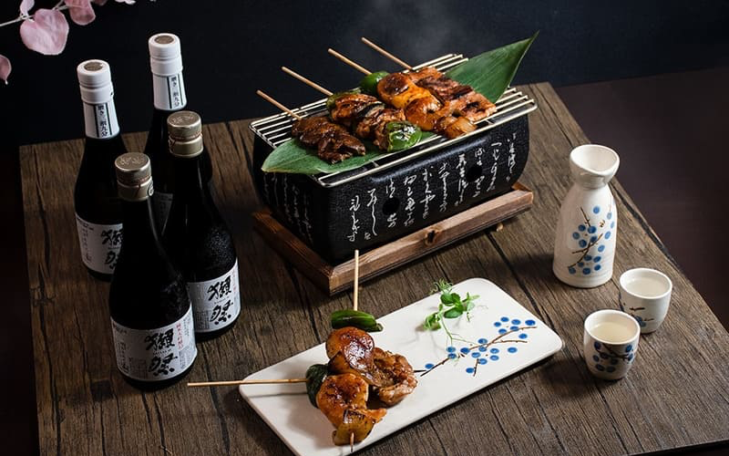 Rượu Sake - Biểu Tượng Của Sự Kết Nối Và Tình Thân Dịp Tết