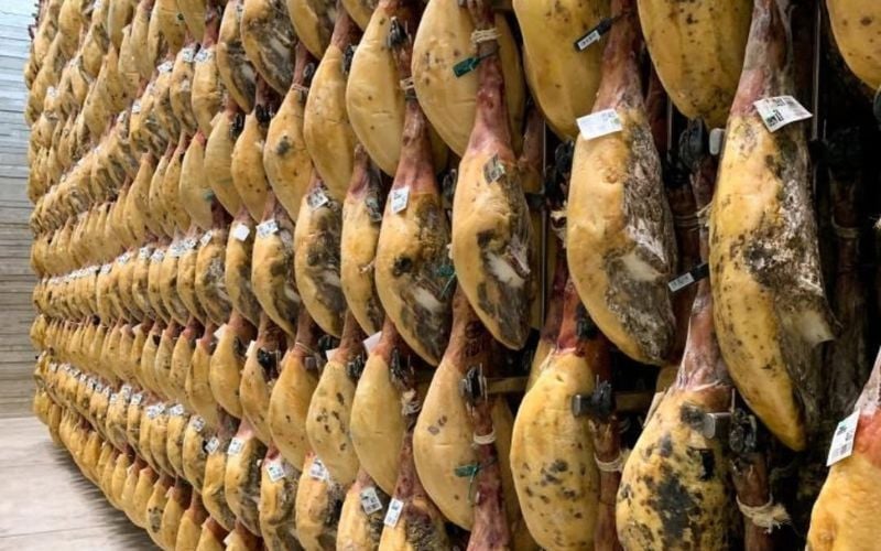 Top 5 thương hiệu Đùi Heo Muối nổi tiếng nên chọn làm Quà Tết doanh nghiệp