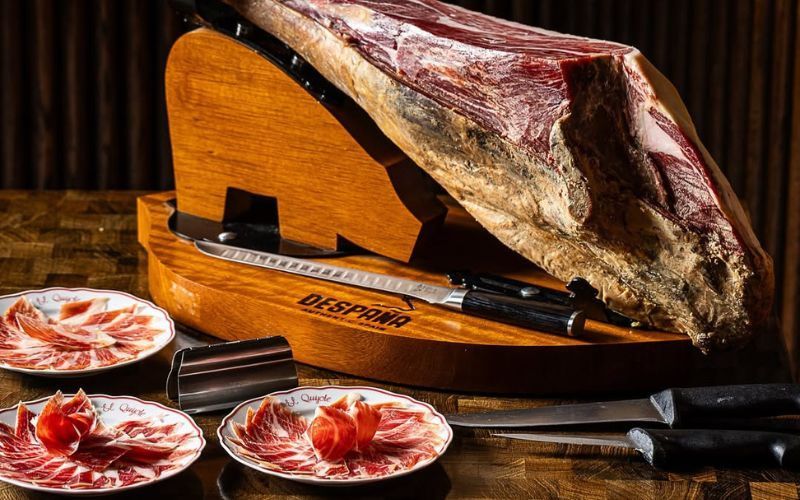 5 công cụ cần thiết để có một kiểu cắt đùi heo muối hoàn hảo