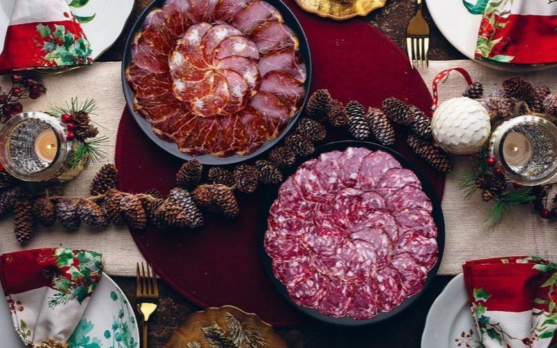 Giáng Sinh kiểu Tây Ban Nha: Cách thưởng thức đùi heo muối Iberico