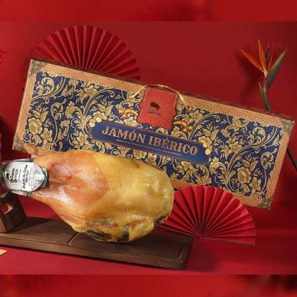 hop-qua-tet-iberico-voi-thiet-ke-sang-trong