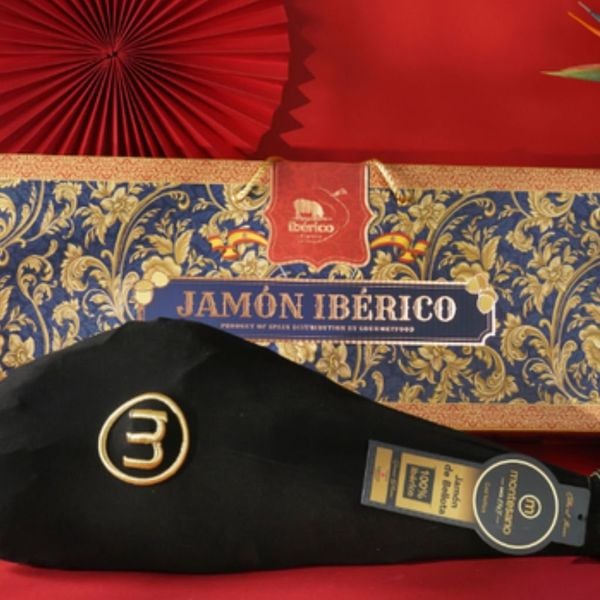 hop-qua-dui-heo-muoi-iberico